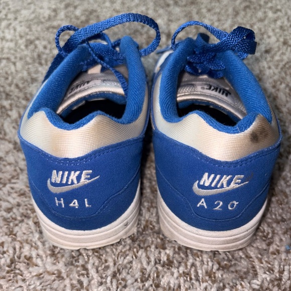 Nike Air Max Blue White Sneakers Women’s Size 8 Athletic Running Shoes - Picture 3 of 5